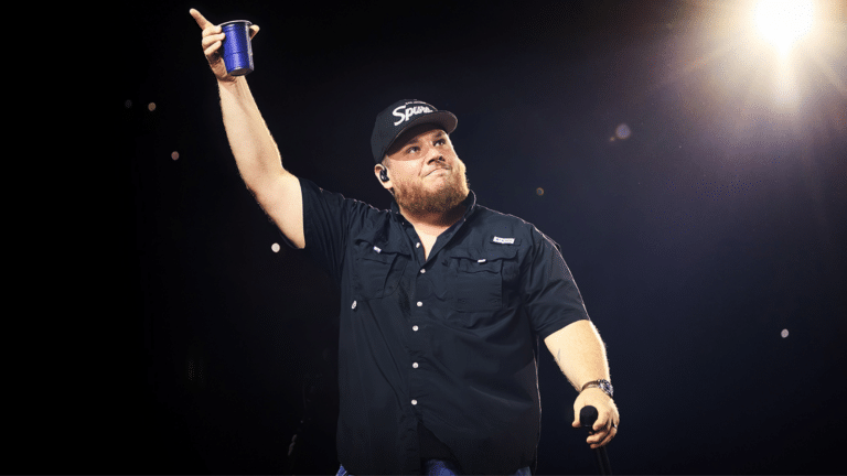 Luke Combs to headline stadiums across New Zealand & Australia in 2025 ...